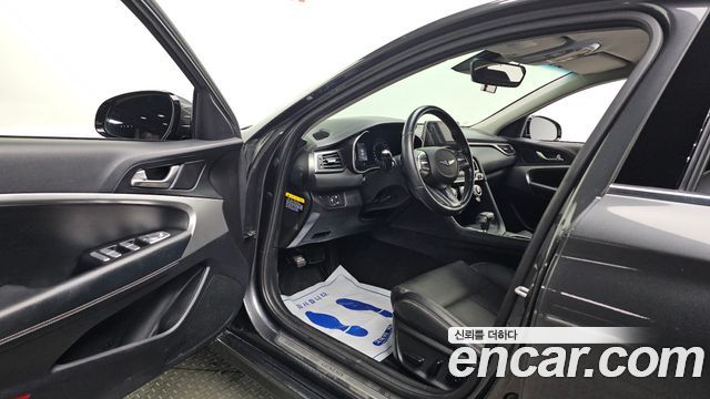 Genesis G70 2018 — photo 10
