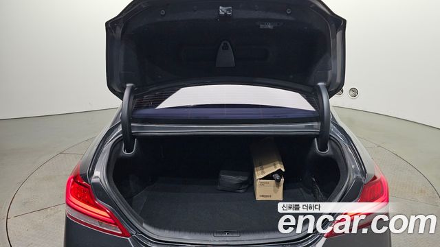 Genesis G70 2018 — photo 20