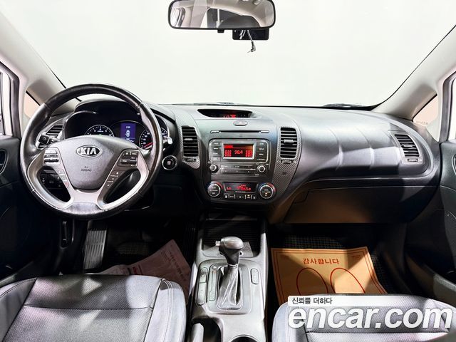 Kia K3 2013 — photo 4