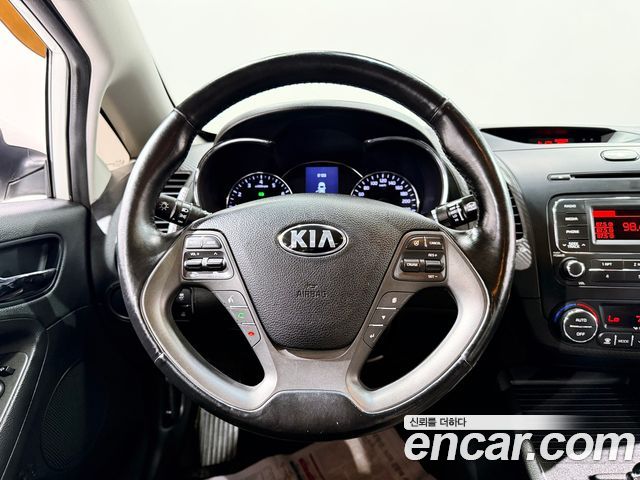 Kia K3 2013 — photo 6