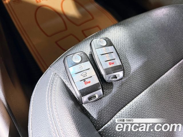 Kia K3 2013 — photo 16