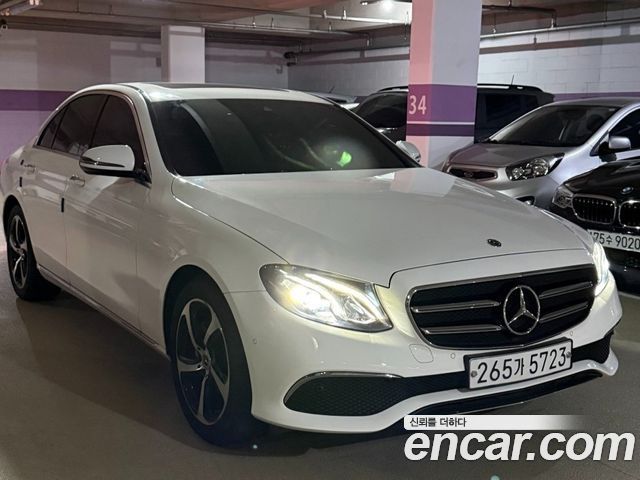 Mercedes-Benz E-Class 2020 — photo 3