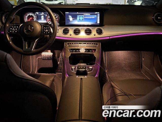 Mercedes-Benz E-Class 2020 — photo 7