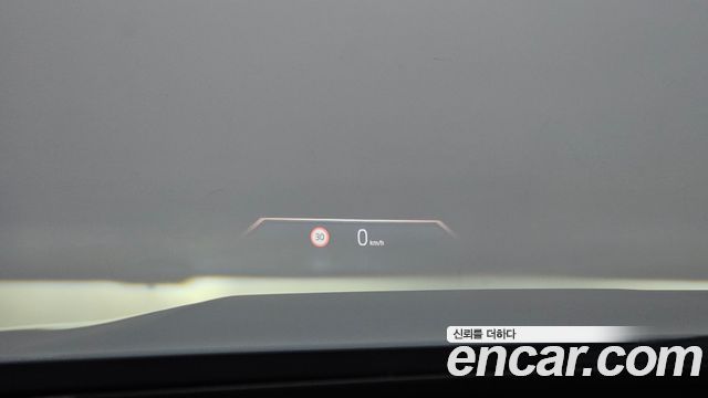 BMW 5-Series 2025 — photo 35