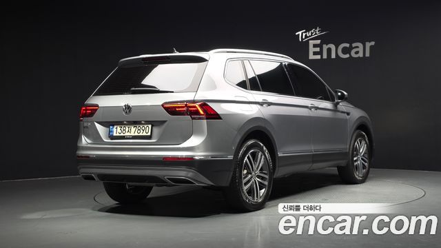 Volkswagen Tiguan 2020 — photo 2