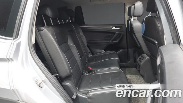 Volkswagen Tiguan 2020 — photo 12