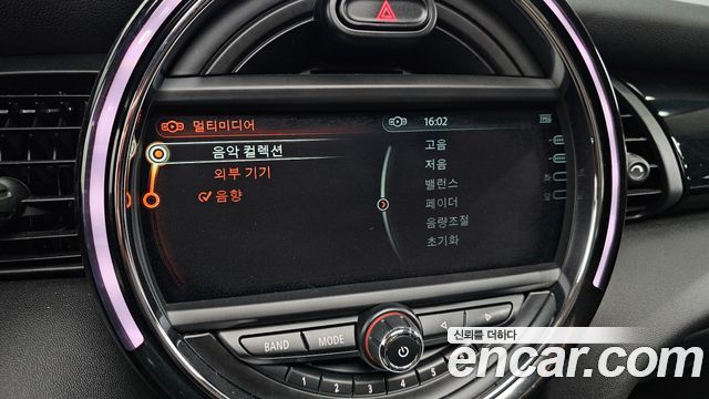 Mini Cooper 2018 — photo 22