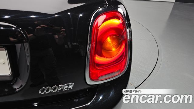 Mini Cooper 2018 — photo 9