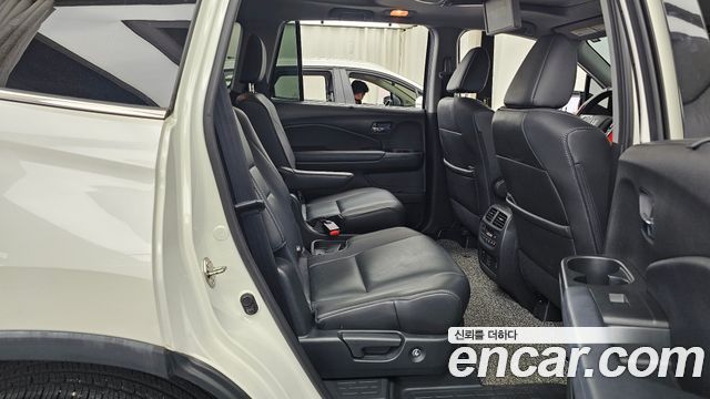 Honda Pilot 2019 — photo 17
