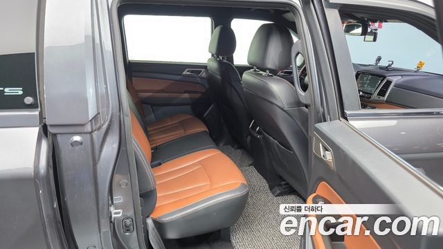 KG Mobility Rexton 2018 — photo 18