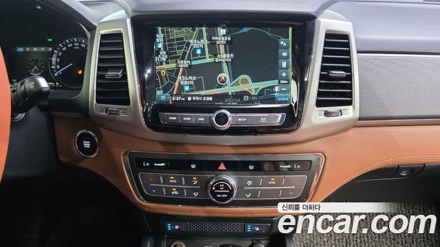 KG Mobility Rexton 2018 — photo 20