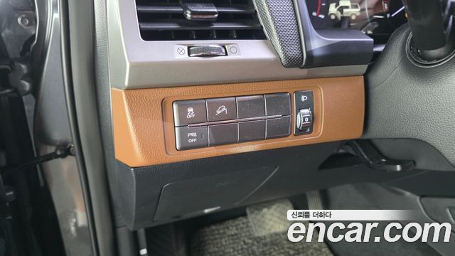 KG Mobility Rexton 2018 — photo 22