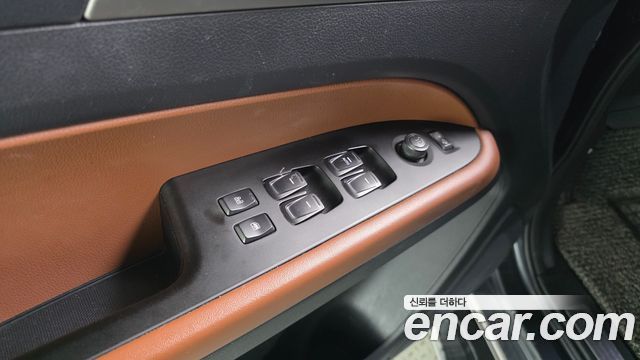 KG Mobility Rexton 2018 — photo 23