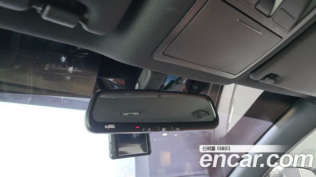 KG Mobility Rexton 2018 — photo 24
