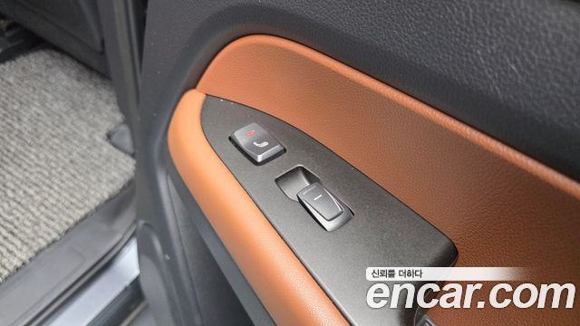 KG Mobility Rexton 2018 — photo 29