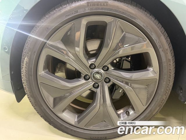 Land Rover Range Rover Sport 2025 — photo 6