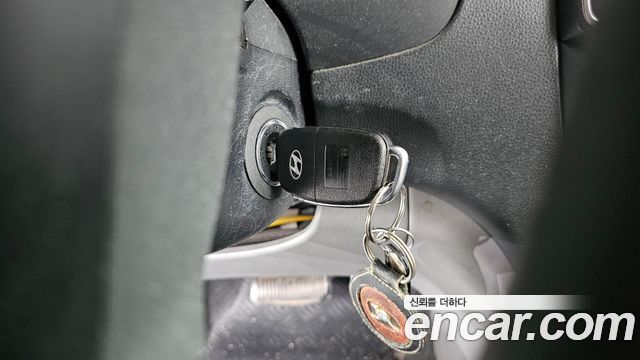 Hyundai Starex 2017 — photo 23