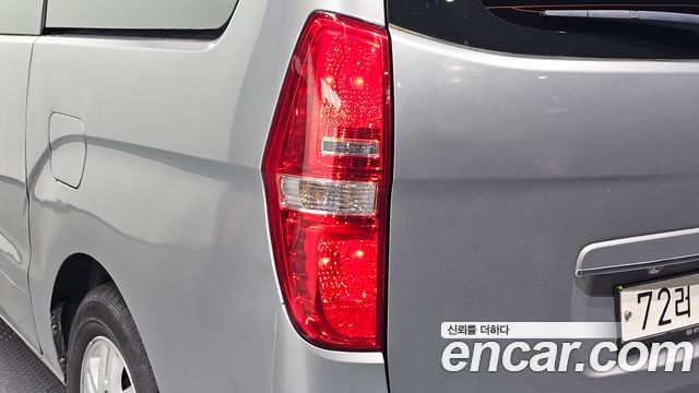 Hyundai Starex 2017 — photo 9