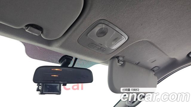 Hyundai Starex 2017 — photo 27