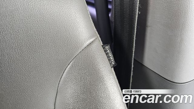 Hyundai Starex 2017 — photo 28
