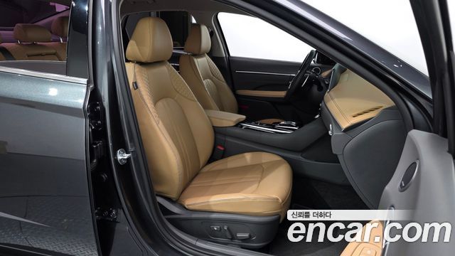 Hyundai Sonata 2021 — photo 11