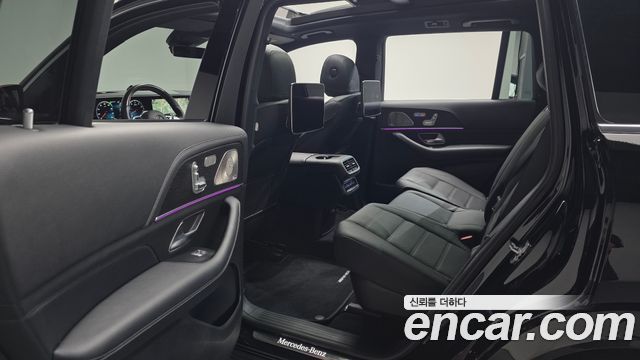Mercedes-Benz GLS-Class 2021 — photo 16