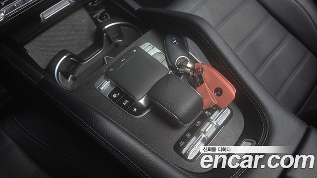 Mercedes-Benz GLS-Class 2021 — photo 32