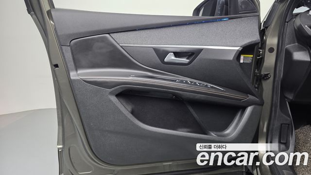Peugeot 5008 2019 — photo 14