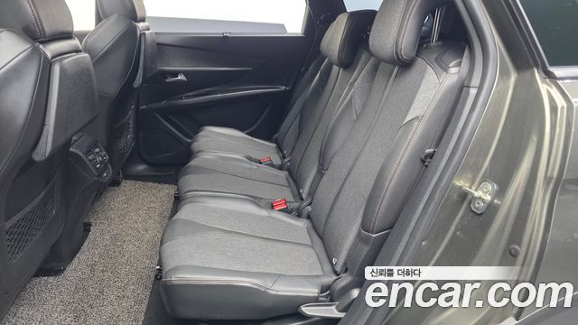 Peugeot 5008 2019 — photo 16