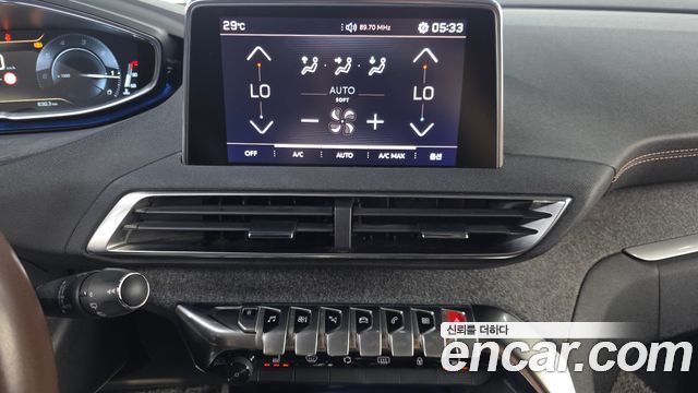 Peugeot 5008 2019 — photo 27