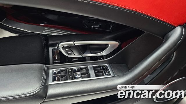 Bentley Continental 2012 — photo 16