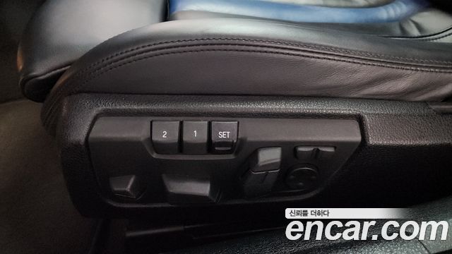 BMW 6-Series 2018 — photo 16