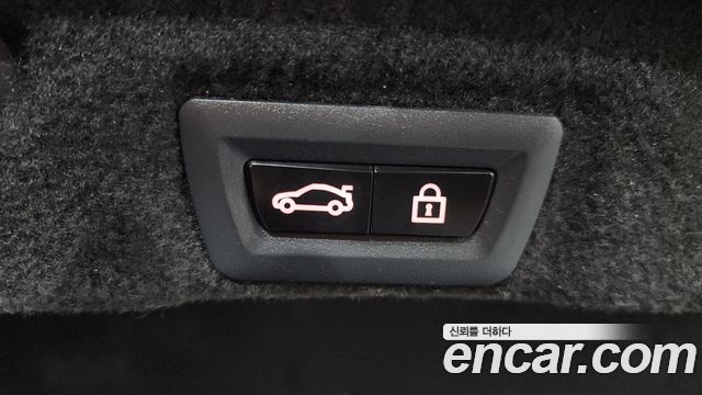 BMW 6-Series 2018 — photo 19