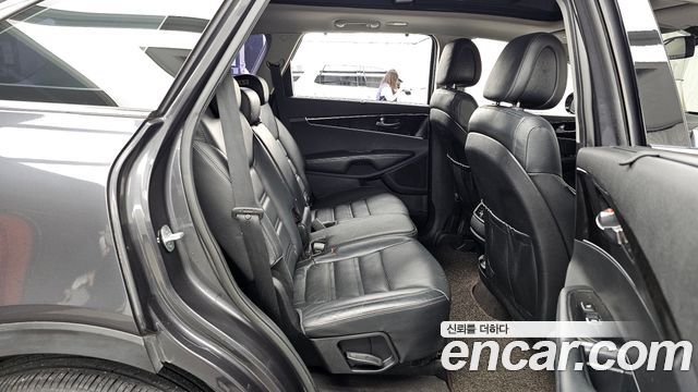 Kia Sorento 2015 — photo 18