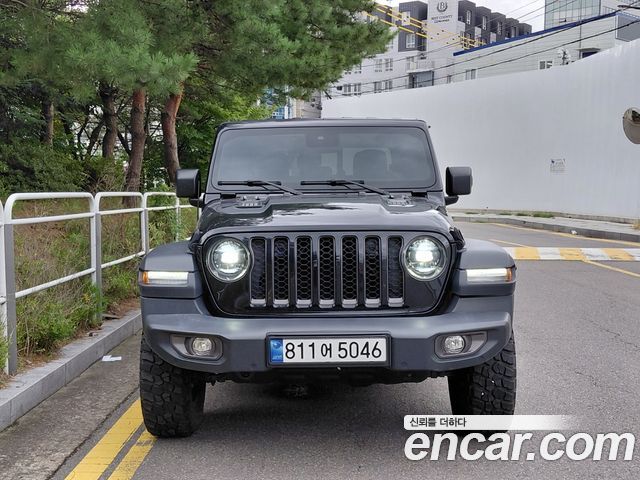 Jeep Gladiator 2023 — photo 3