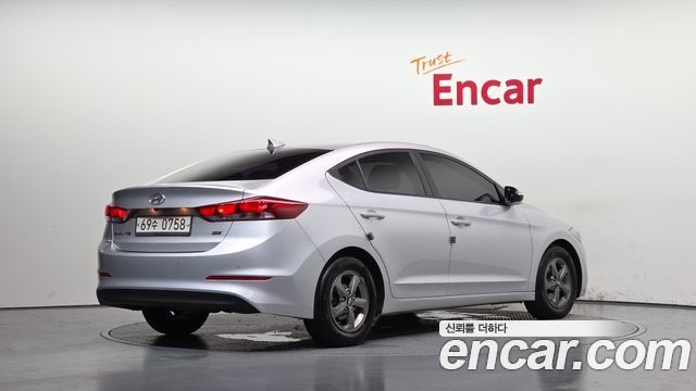 Hyundai AVANTE 2017 — photo 2