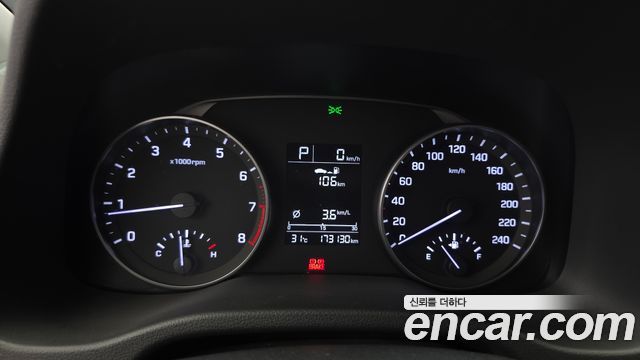 Hyundai AVANTE 2017 — photo 11