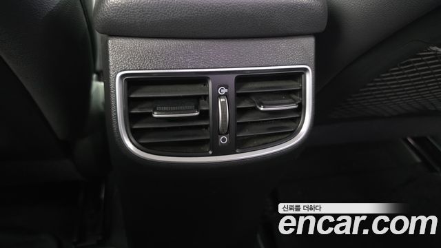 Hyundai AVANTE 2017 — photo 28