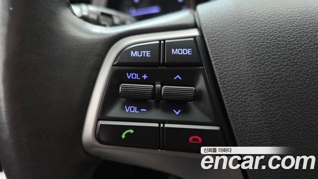 Hyundai AVANTE 2017 — photo 29