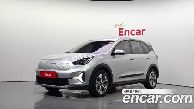 Kia Niro 2023 — photo 1