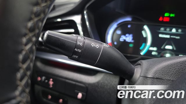 Kia Niro 2023 — photo 29