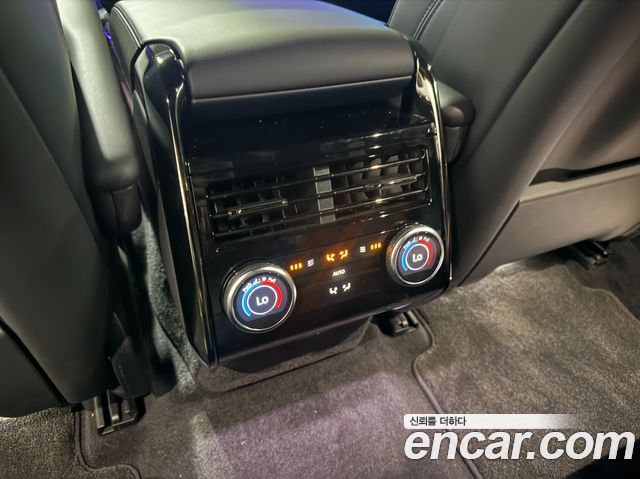 Land Rover Range Rover Sport 2026 — photo 9