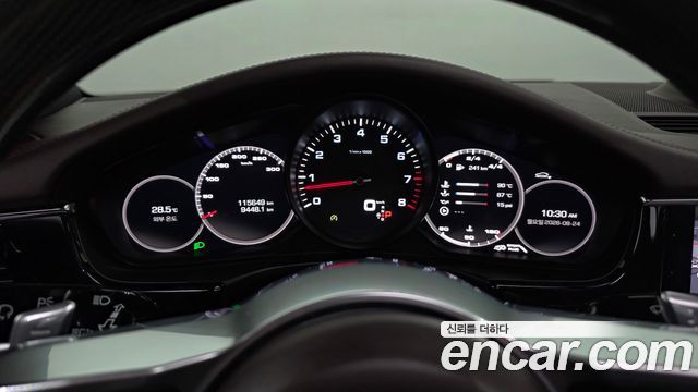 Porsche Panamera 2018 — photo 8