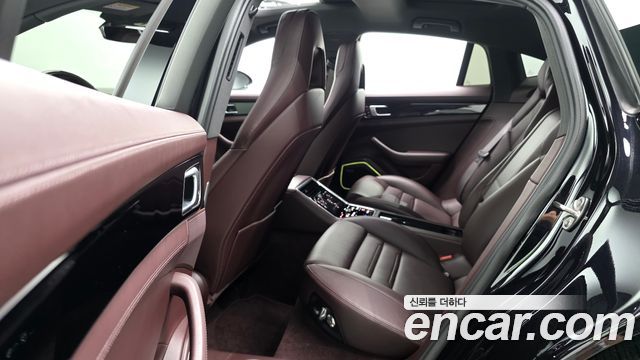 Porsche Panamera 2018 — photo 11