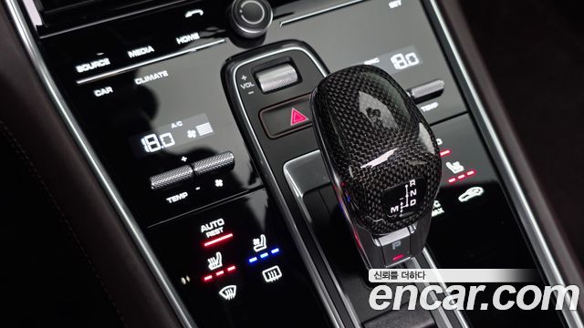 Porsche Panamera 2018 — photo 18
