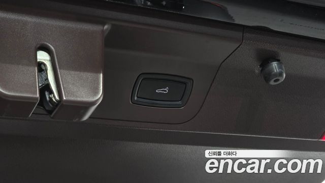 Porsche Panamera 2018 — photo 20