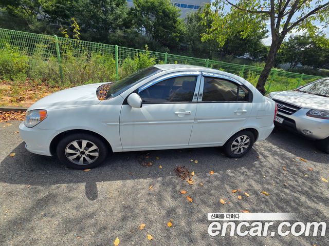 Hyundai Verna 2009 — photo 3