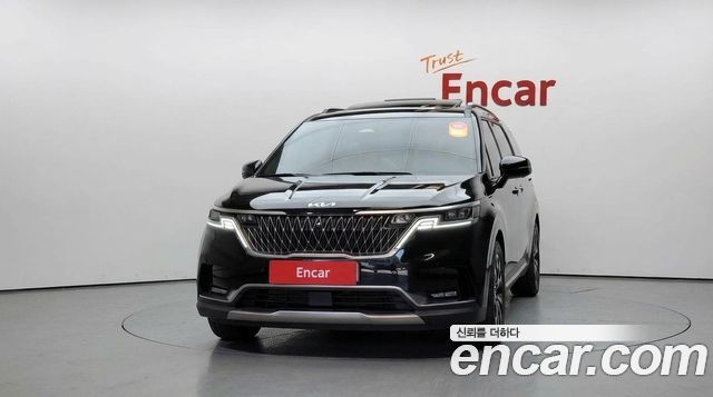 Kia Canival 2023 — photo 3