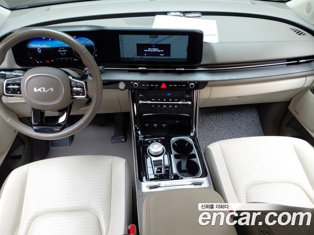 Kia Canival 2023 — photo 10
