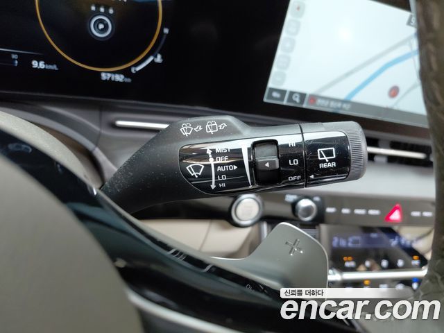 Kia Canival 2023 — photo 30
